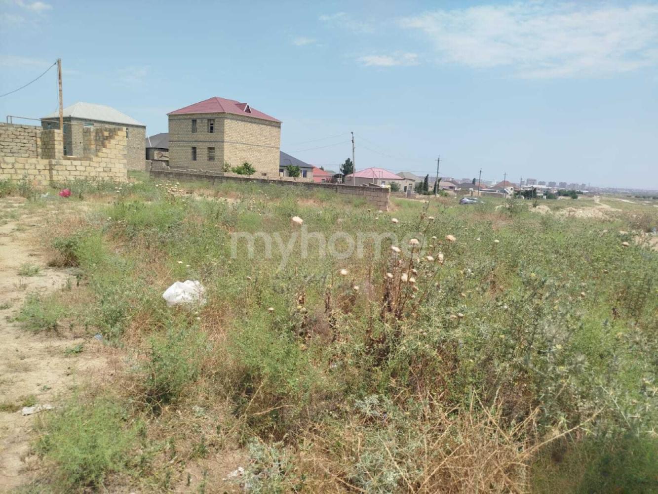 Bakı şəhəri torpaq satılır