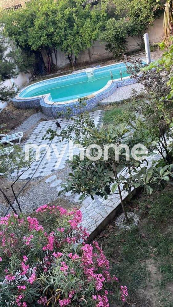 Keşlə qəsəbəsində 450m² həyət evi satılır Keşlə qəsəbəsində 450m² həyət evi satılır