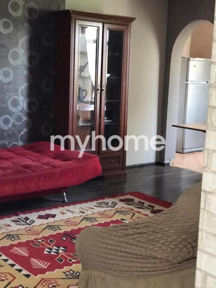 Keşlə qəsəbəsində 450m² həyət evi satılır Keşlə qəsəbəsində 450m² həyət evi satılır