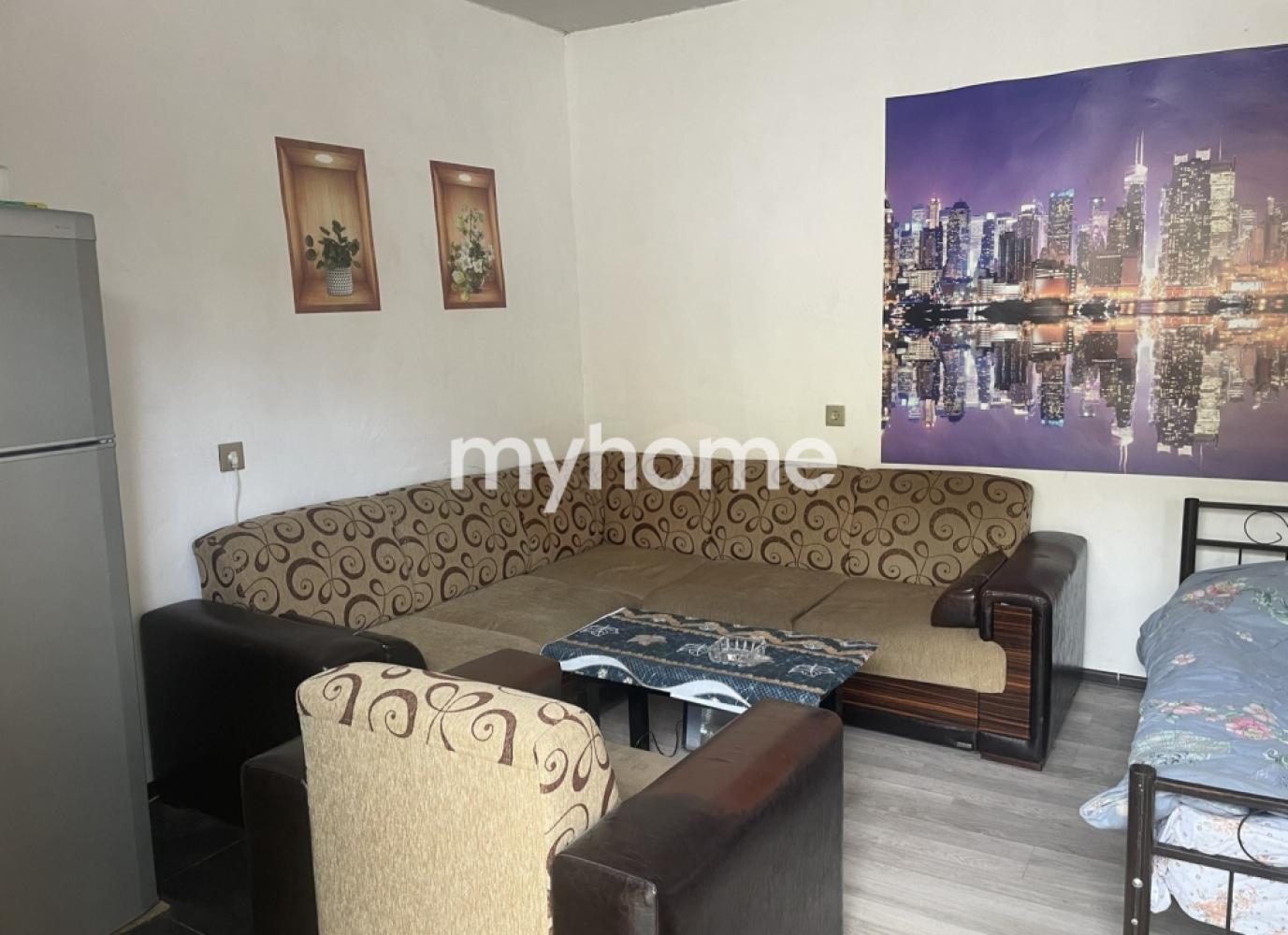 Keşlə qəsəbəsində 450m² həyət evi satılır Keşlə qəsəbəsində 450m² həyət evi satılır