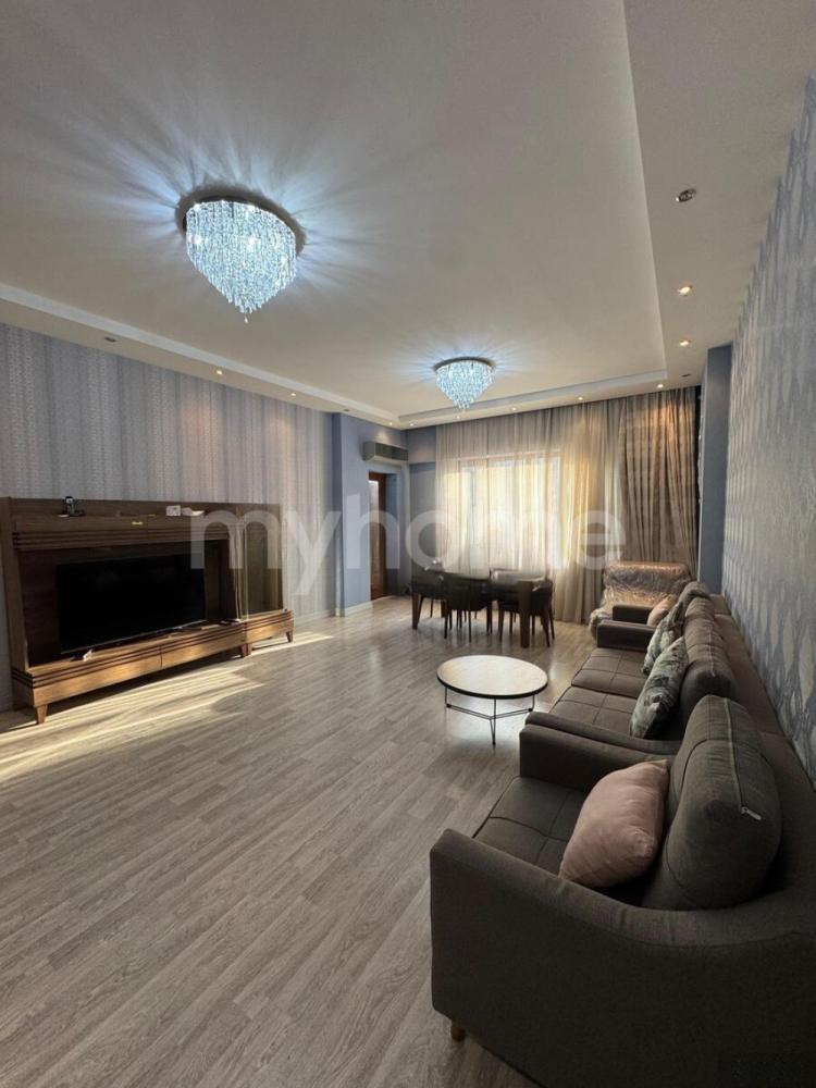 Bakı şəhəri 127m² mənzil kirayə verilir