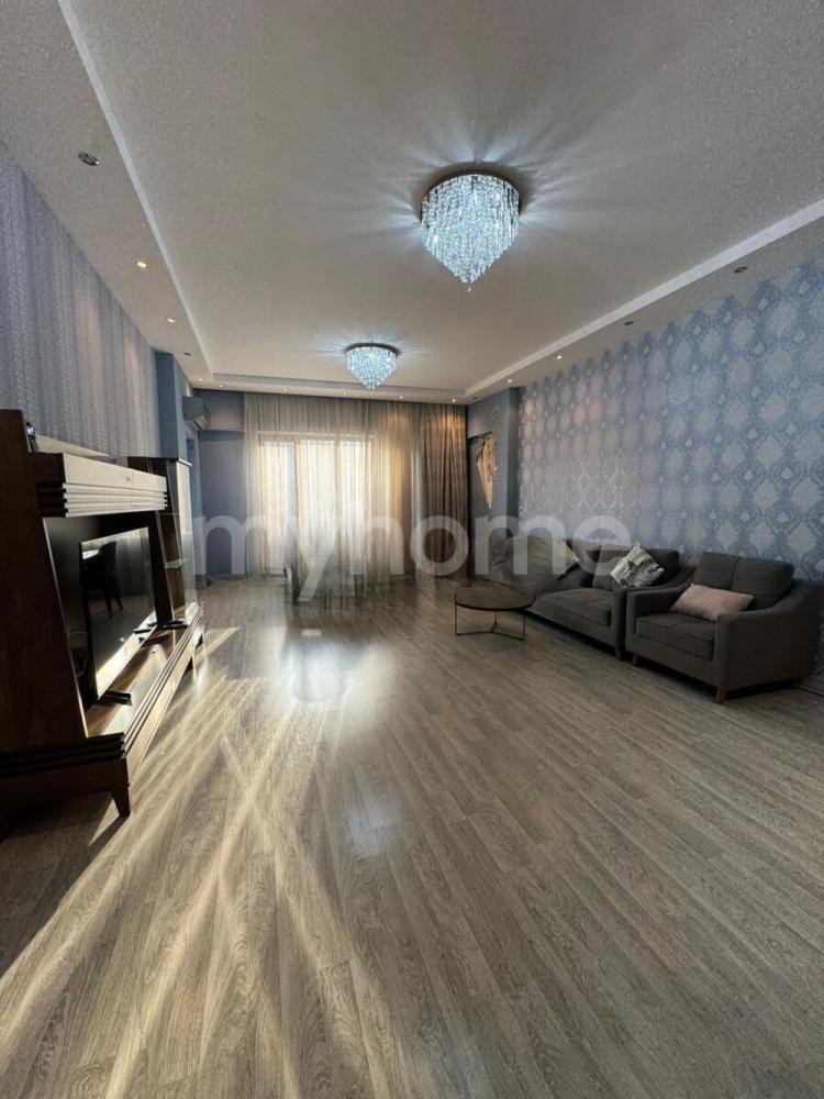 Bakı şəhəri 127m² mənzil kirayə verilir