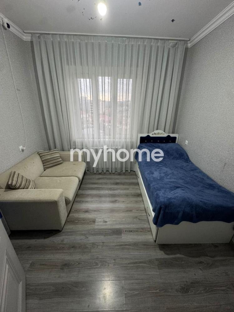 Bakıxanov qəsəbəsi 100m² mənzil satılır