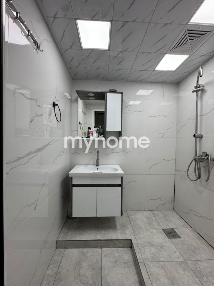 Bakıxanov qəsəbəsində 100m² mənzil satılır Bakıxanov qəsəbəsində 100m² mənzil satılır