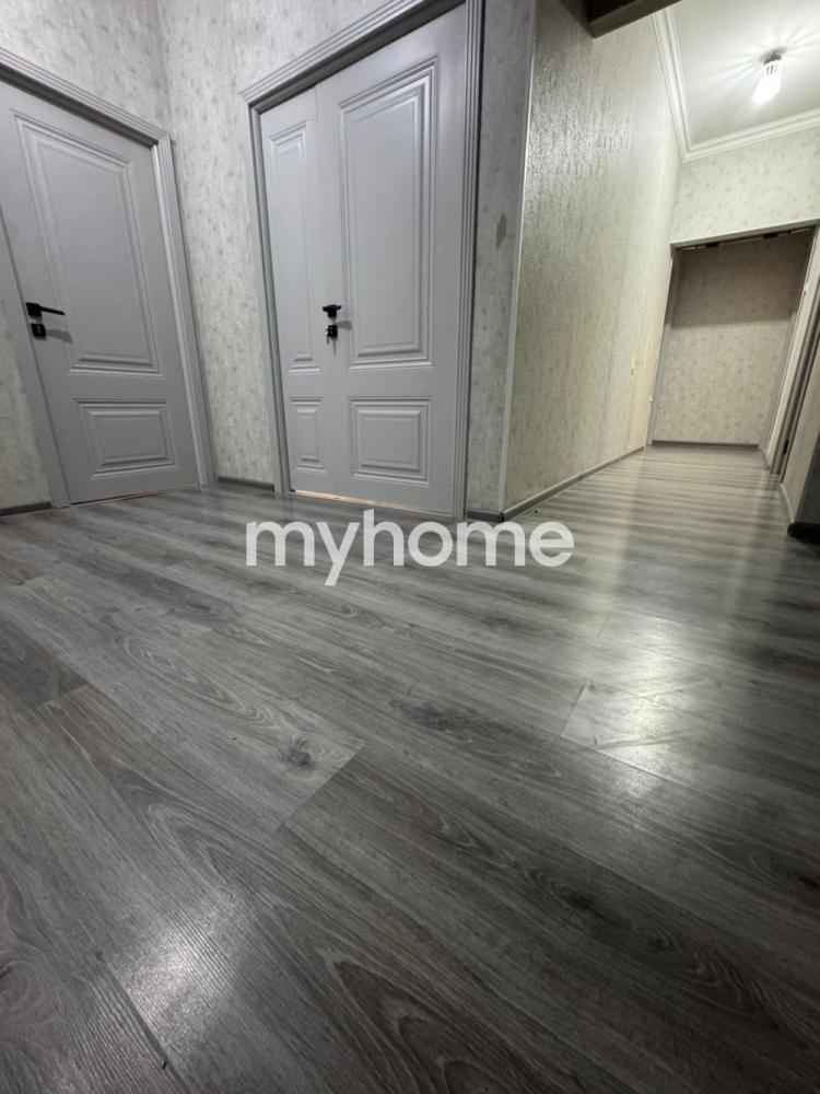 Bakıxanov qəsəbəsində 100m² mənzil satılır Bakıxanov qəsəbəsində 100m² mənzil satılır