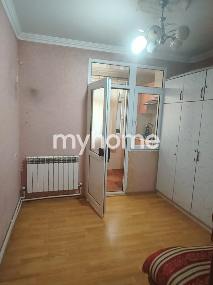 Bakıxanov qəsəbəsində 45m² mənzil satılır Bakıxanov qəsəbəsində 45m² mənzil satılır
