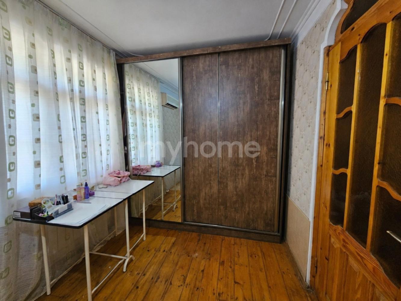 Bakı şəhəri 44m² mənzil satılır