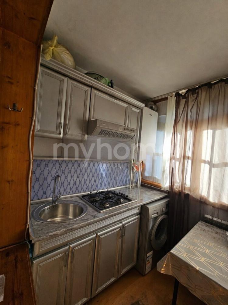 Bakı şəhəri 44m² mənzil satılır