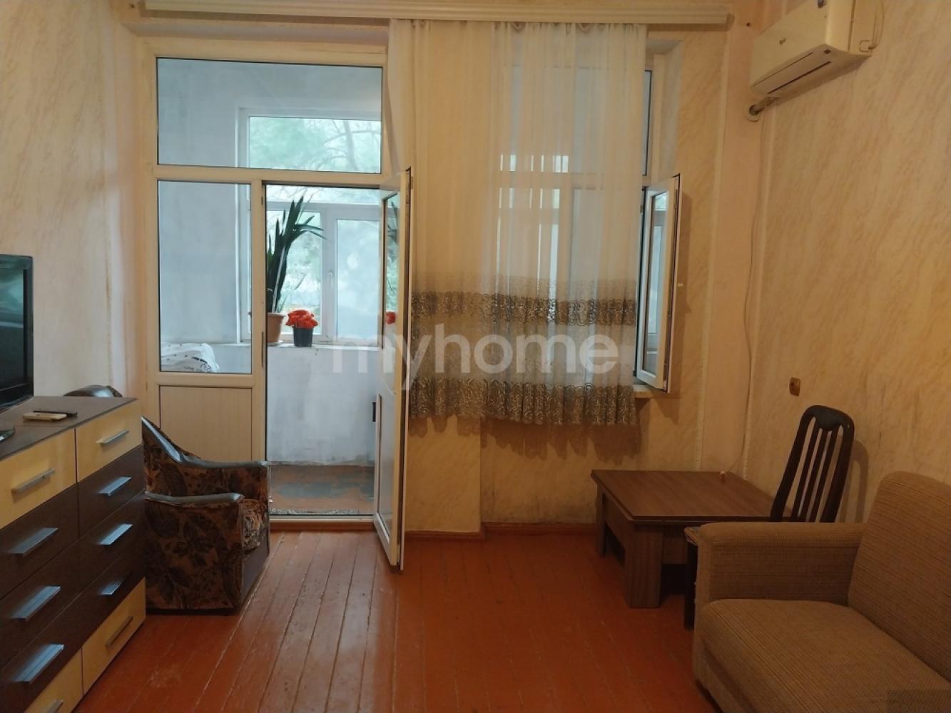 Bakı şəhəri 34m² mənzil kirayə verilir