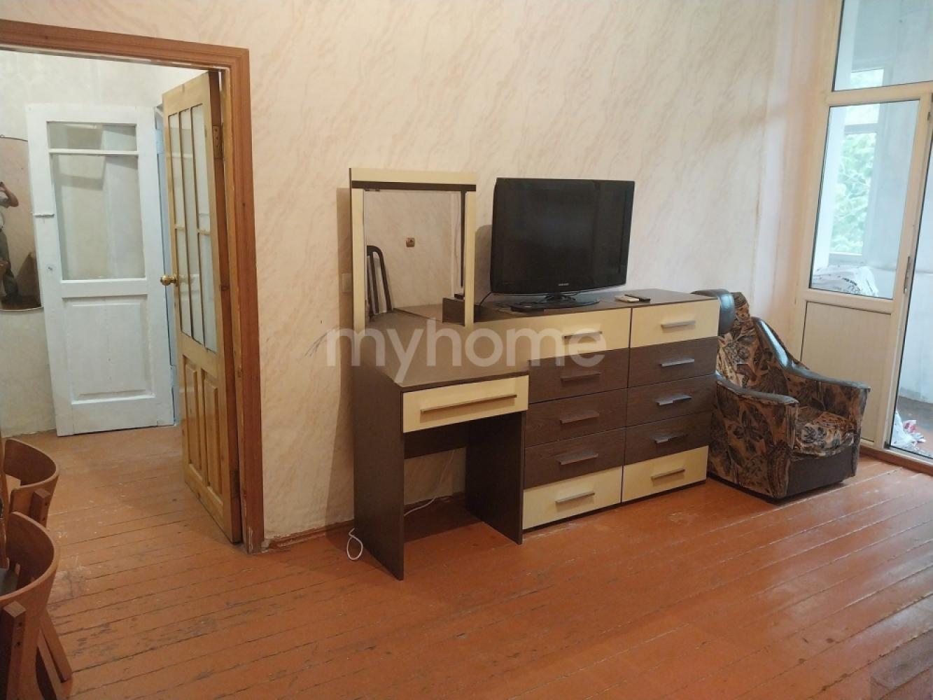 Bakı şəhəri 34m² mənzil kirayə verilir