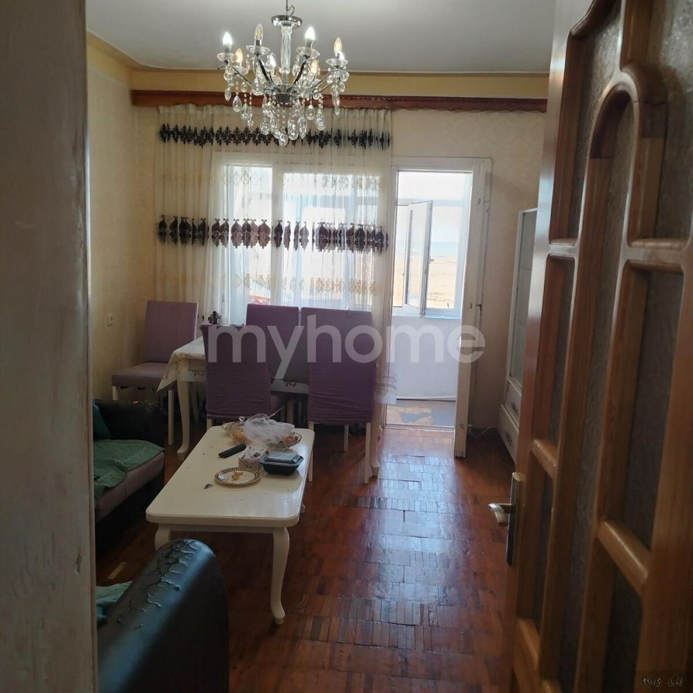 Bakı şəhəri 80m² mənzil satılır