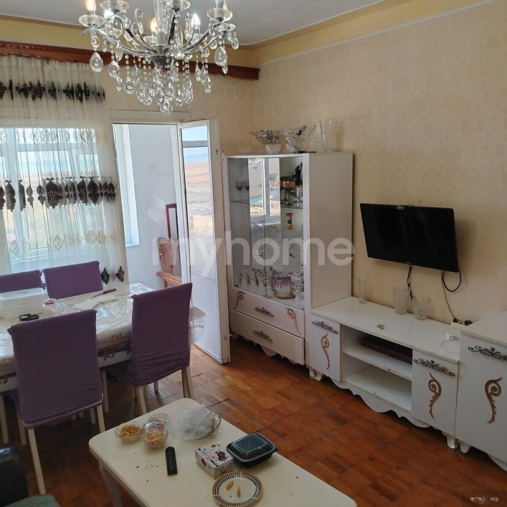 Bakı şəhəri 80m² mənzil satılır