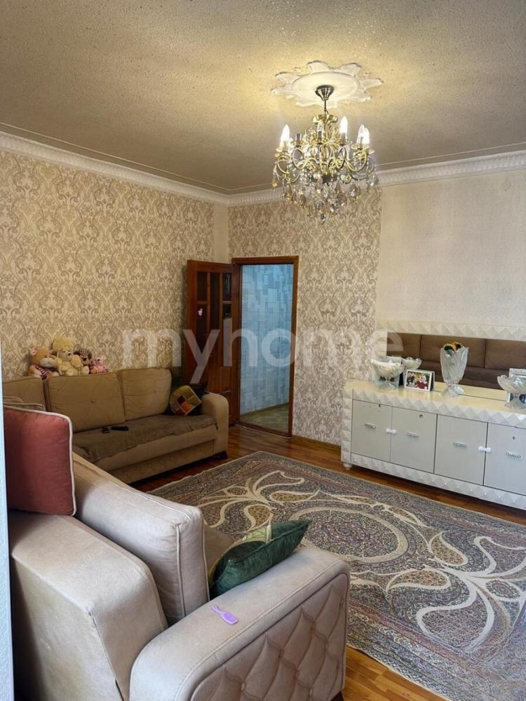 Bakı şəhəri 65m² mənzil satılır