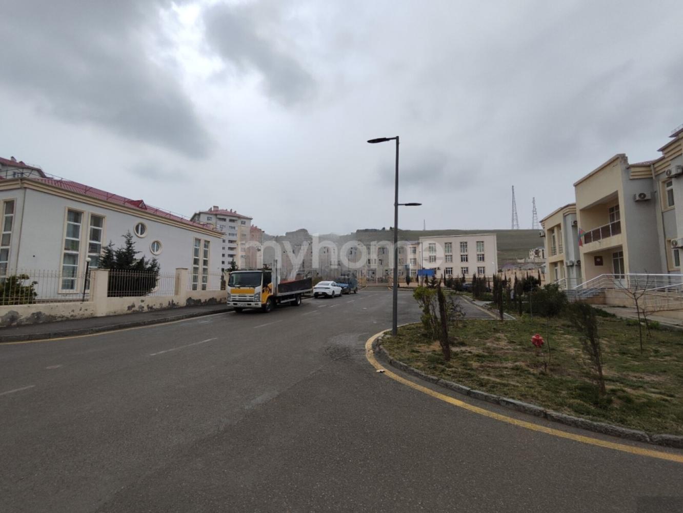 Bakı şəhəri 100m² mənzil satılır