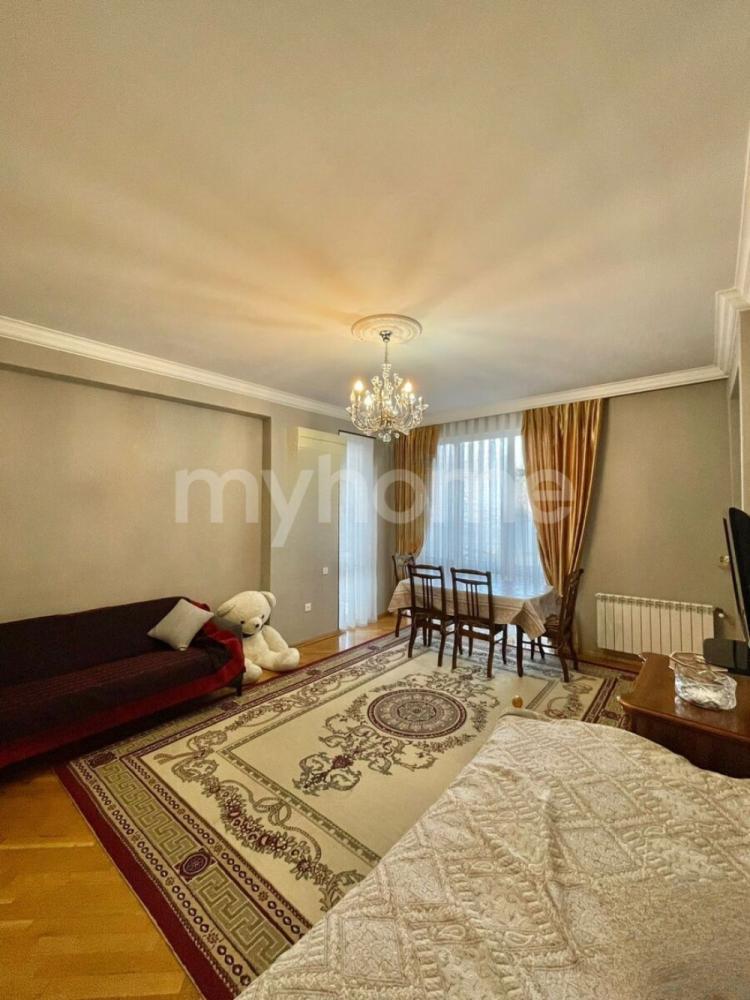 Bakı şəhəri 90m² mənzil satılır