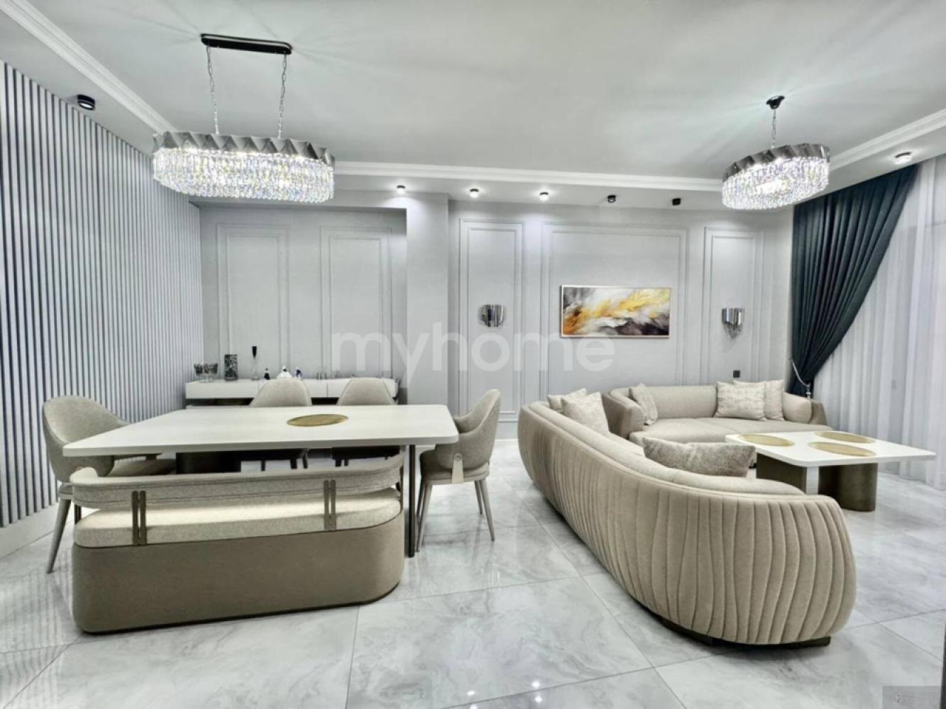 Binəqədi qəsəbəsi 90m² mənzil satılır
