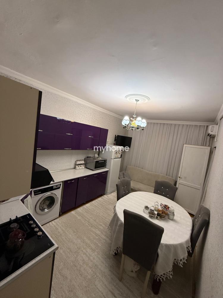 Xırdalan şəhəri 70m² mənzil satılır