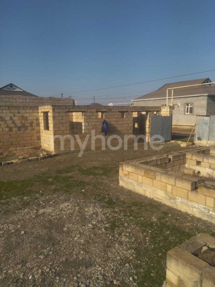 Bakı şəhəri torpaq satılır