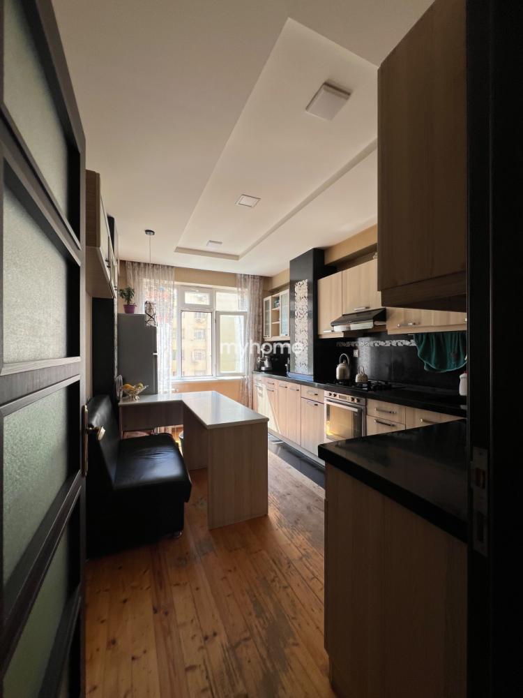Xırdalan şəhəri 85m² mənzil satılır