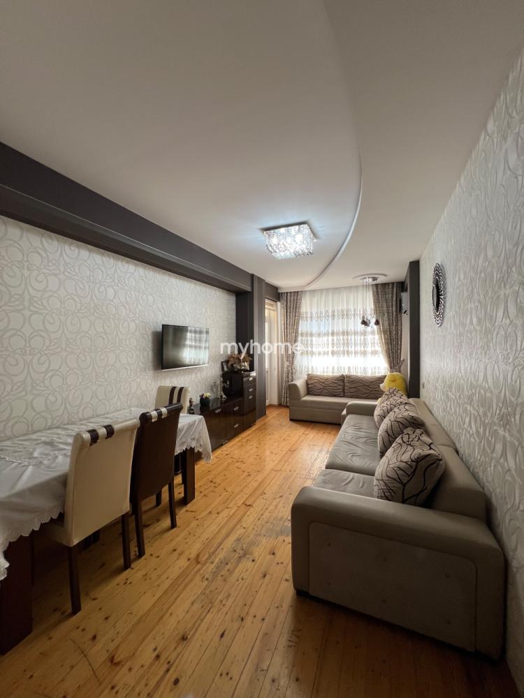 Xırdalan şəhəri 85m² mənzil satılır