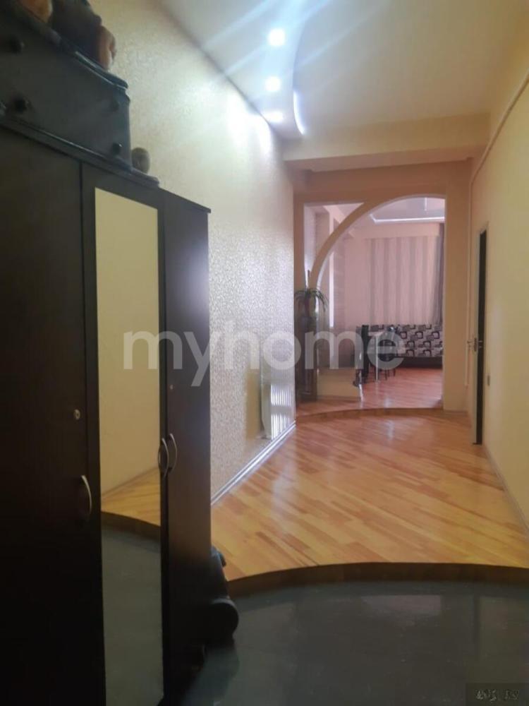 Yeni Yasamal qəsəbəsi 90m² mənzil kirayə verilir