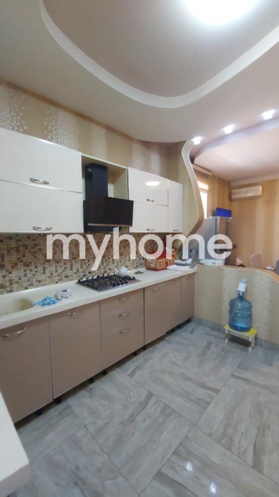 Sabunçu qəsəbəsində 390m² həyət evi satılır Sabunçu qəsəbəsində 390m² həyət evi satılır