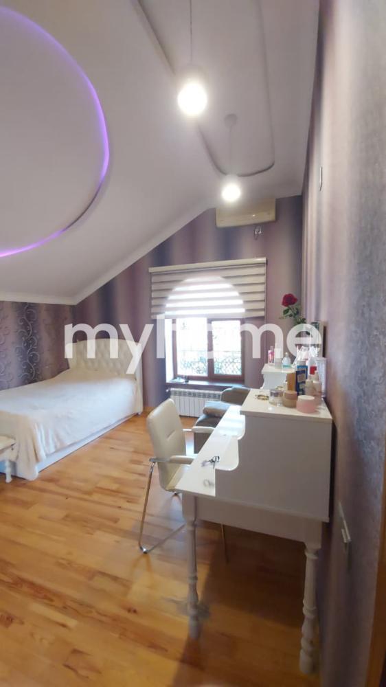 Sabunçu qəsəbəsində 390m² həyət evi satılır Sabunçu qəsəbəsində 390m² həyət evi satılır
