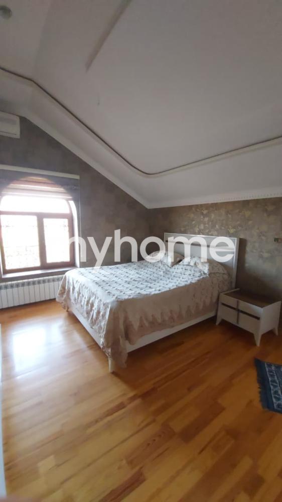 Sabunçu qəsəbəsində 390m² həyət evi satılır Sabunçu qəsəbəsində 390m² həyət evi satılır
