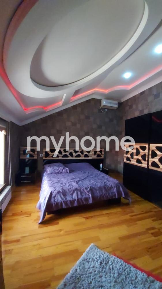 Sabunçu qəsəbəsində 390m² həyət evi satılır Sabunçu qəsəbəsində 390m² həyət evi satılır