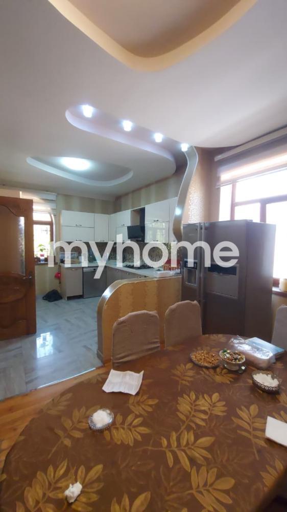 Sabunçu qəsəbəsində 390m² həyət evi satılır Sabunçu qəsəbəsində 390m² həyət evi satılır