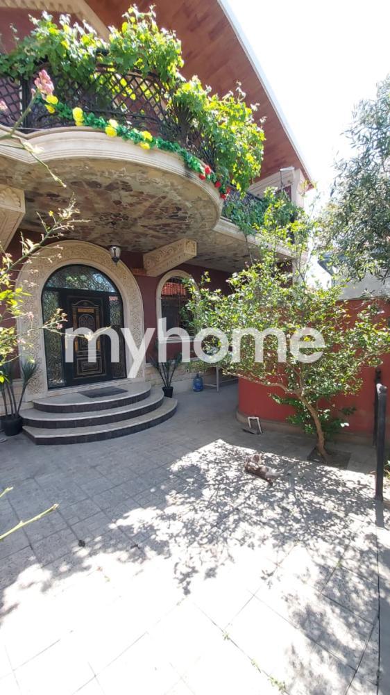 Sabunçu qəsəbəsi 390m² həyət evi satılır
