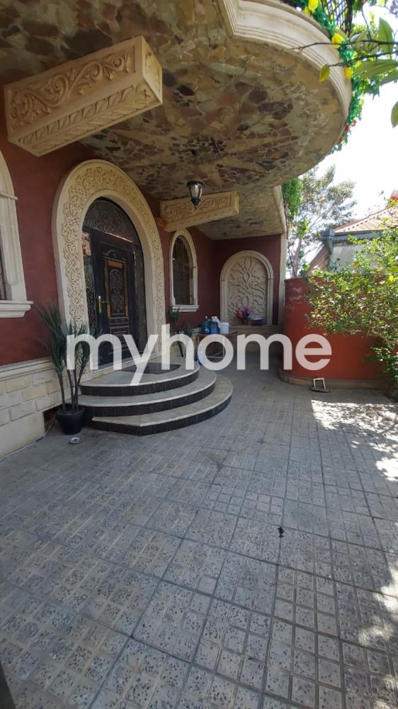 Sabunçu qəsəbəsində 390m² həyət evi satılır Sabunçu qəsəbəsində 390m² həyət evi satılır