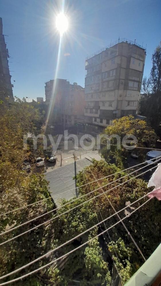 Bakı şəhəri 45m² mənzil satılır