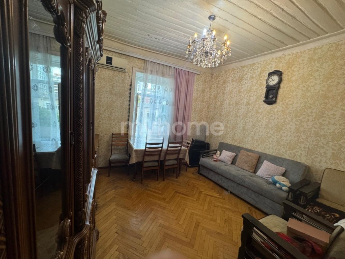 28 May qəsəbəsi 35m² mənzil kirayə verilir