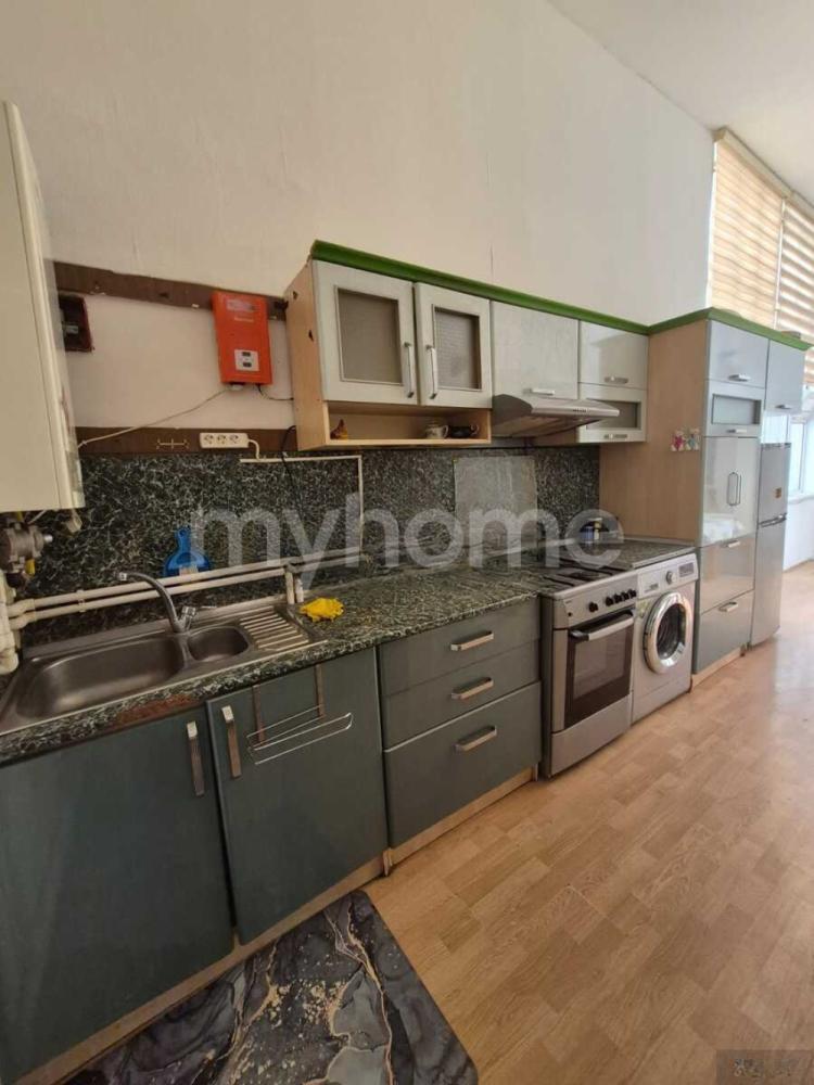 Bakı şəhəri 65m² mənzil kirayə verilir