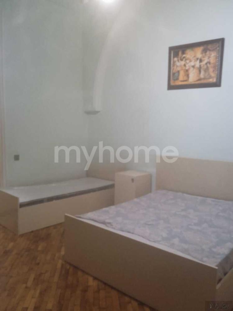 Bakı şəhəri 65m² mənzil kirayə verilir