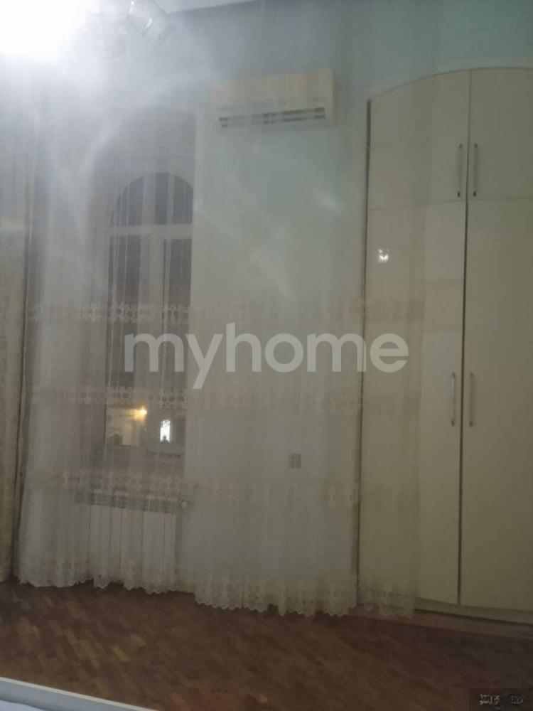 Bakı şəhəri 65m² mənzil kirayə verilir