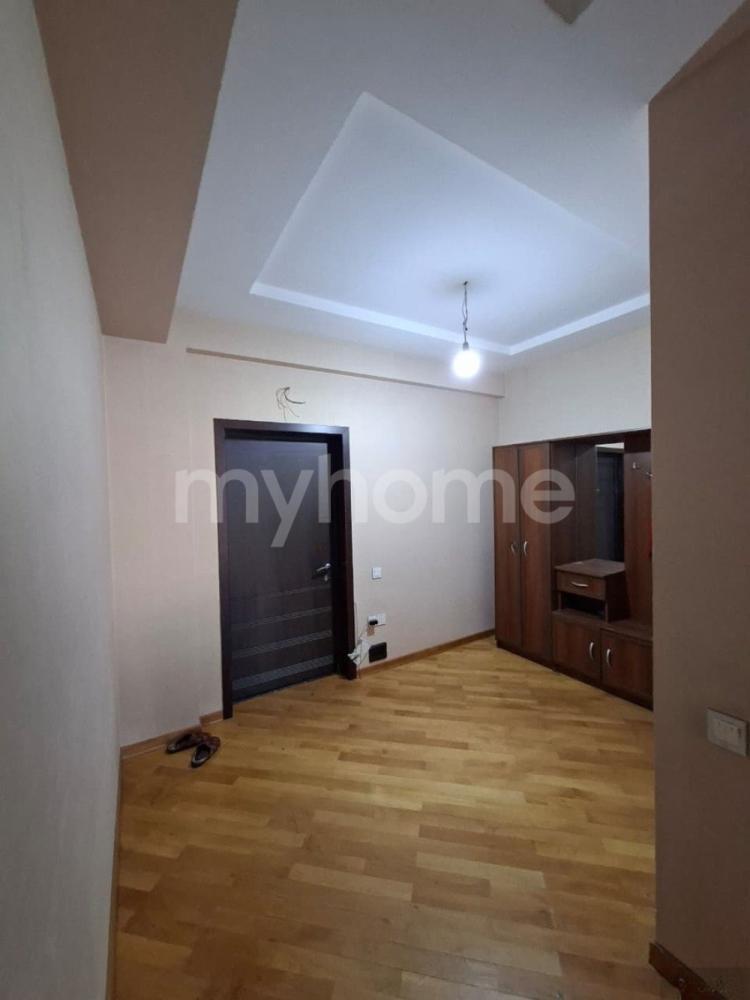 Yeni Yasamal qəsəbəsi 100m² mənzil kirayə verilir