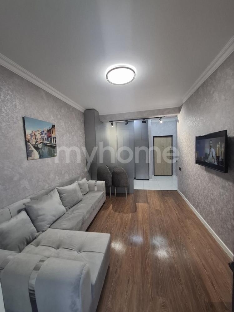7-ci mikrorayon qəsəbəsi 55m² mənzil kirayə verilir