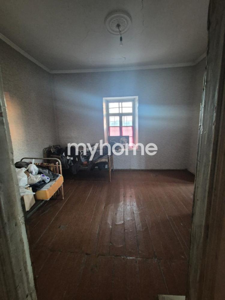 Əmircan qəsəbəsi 88m² mənzil satılır