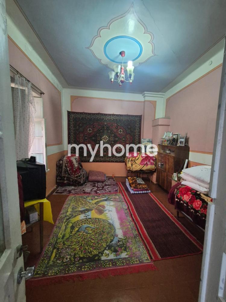 Əmircan qəsəbəsi 88m² mənzil satılır