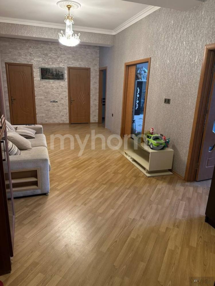 Bakı şəhəri 126m² mənzil satılır