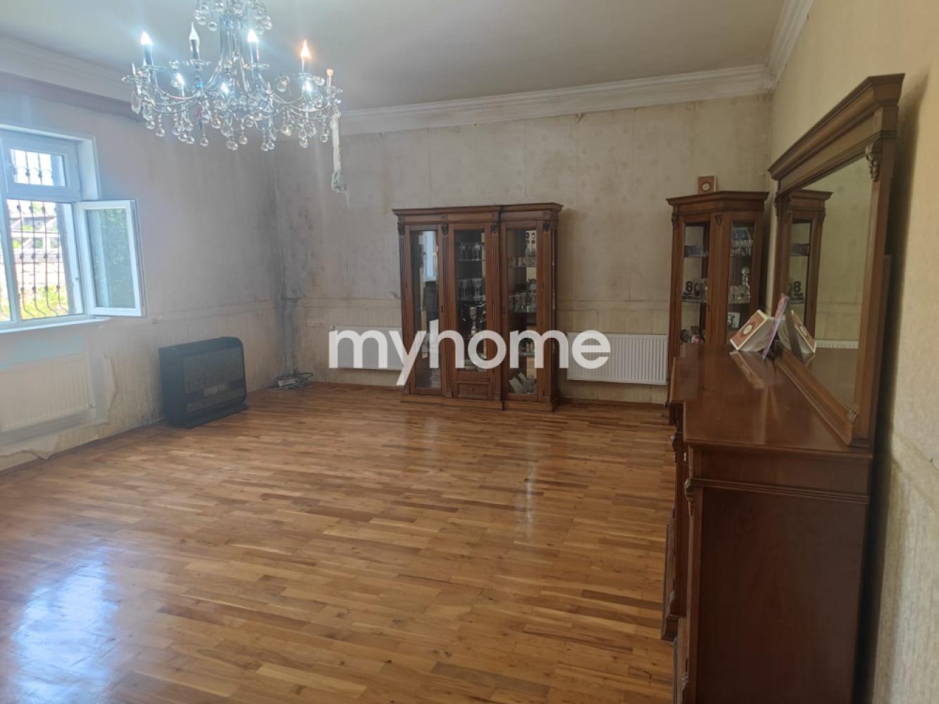 Yeni Corat qəsəbəsi 200m² həyət evi satılır