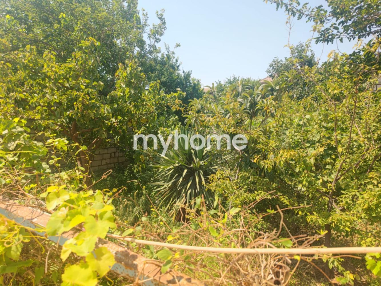 Yeni Corat qəsəbəsində 200m² həyət evi satılır Yeni Corat qəsəbəsində 200m² həyət evi satılır