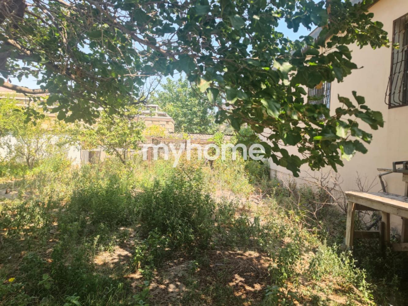Yeni Corat qəsəbəsində 200m² həyət evi satılır Yeni Corat qəsəbəsində 200m² həyət evi satılır