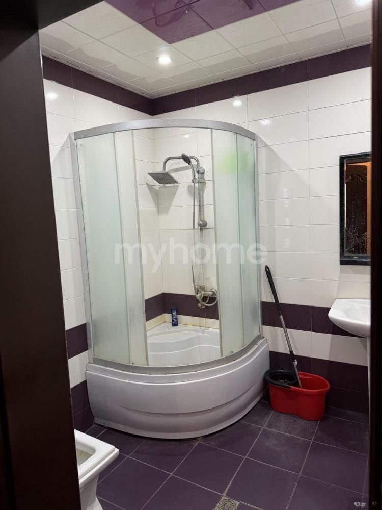 Bakı şəhəri 95m² mənzil kirayə verilir