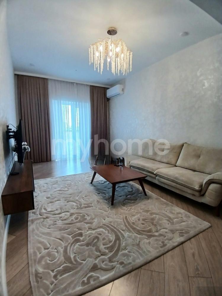 7-ci mikrorayon qəsəbəsi 98m² mənzil satılır