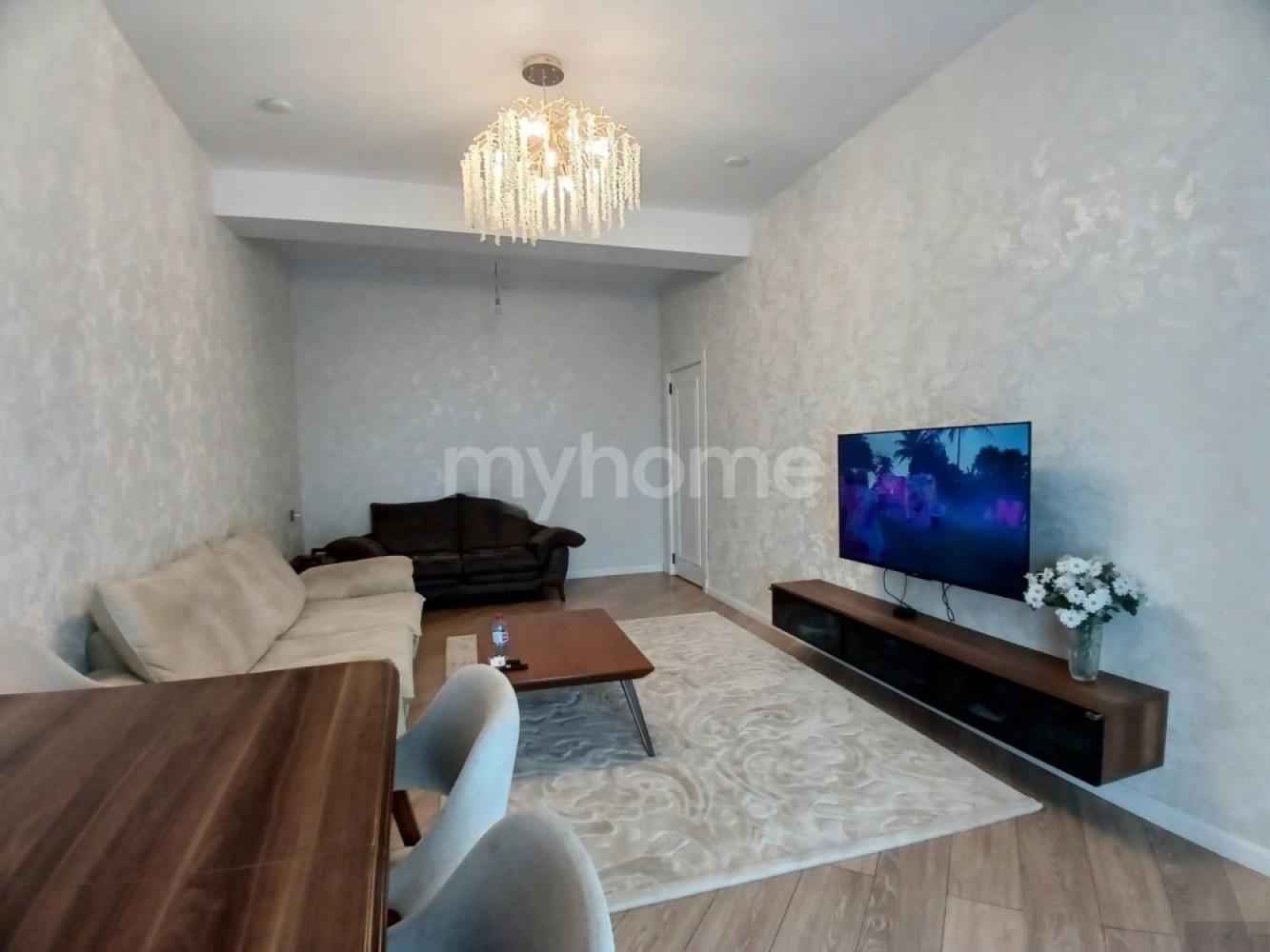 7-ci mikrorayon qəsəbəsi 98m² mənzil satılır