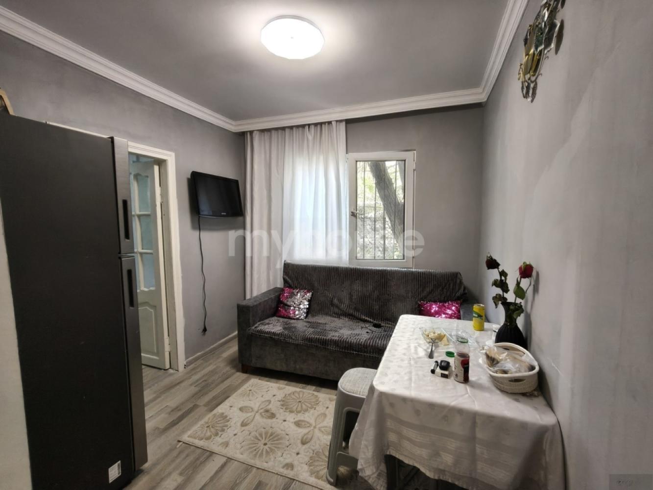 Badamdar qəsəbəsi 45m² mənzil satılır