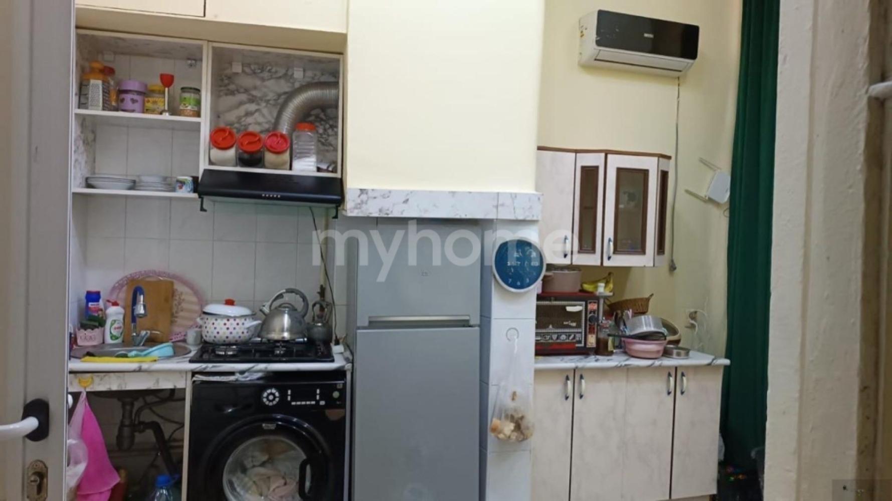 Bakı şəhəri 56m² mənzil satılır